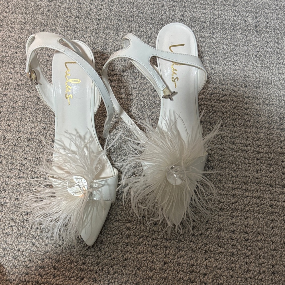 Lulu's White Feathered Heels